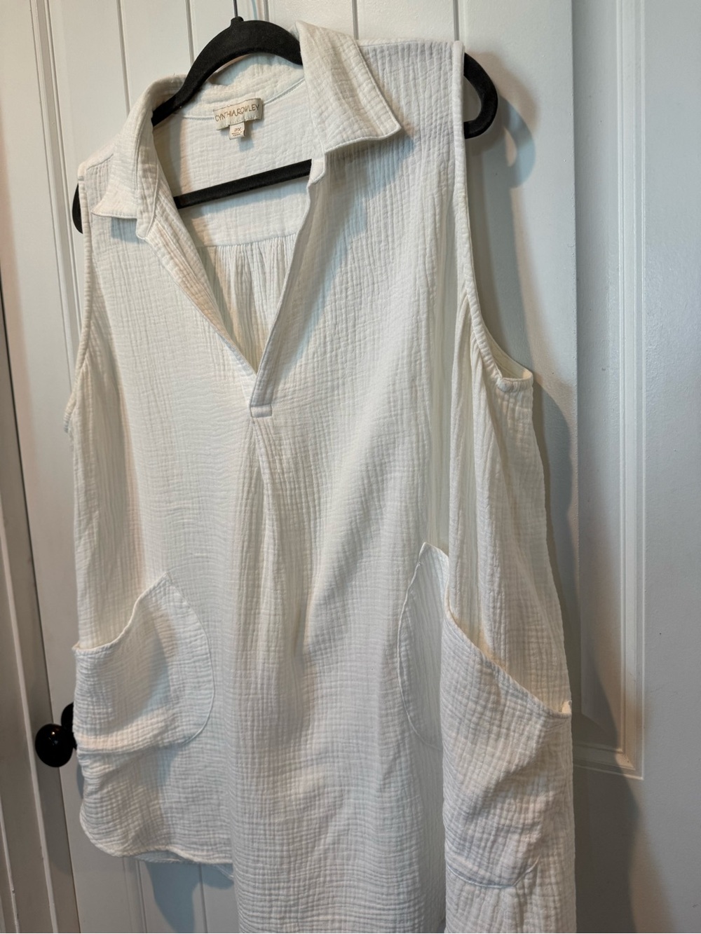 Cynthia Rowley Cream 100% Cotton Gauzy Sleeveless Tunic with Front Pockets - Picture 2 of 6